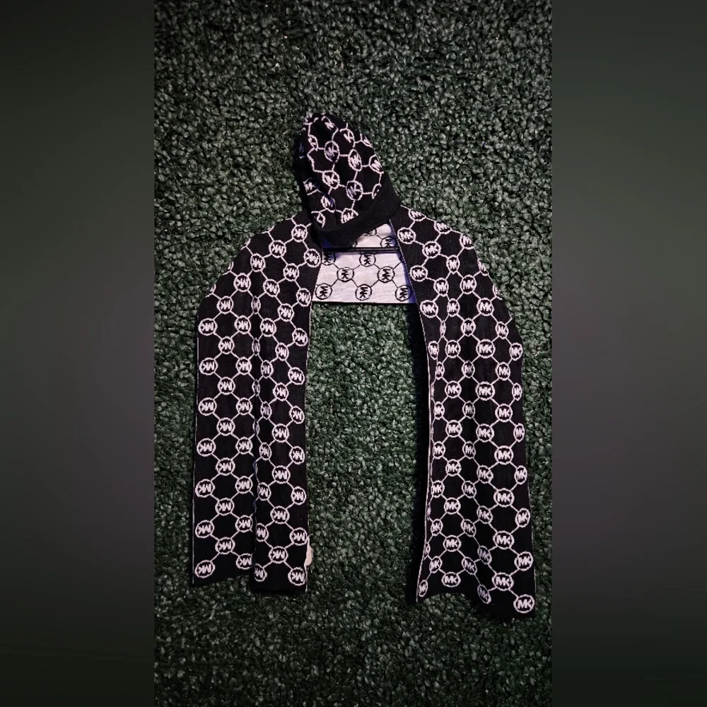 Michael Kors Black and White Logo Beanie and Scarf Set